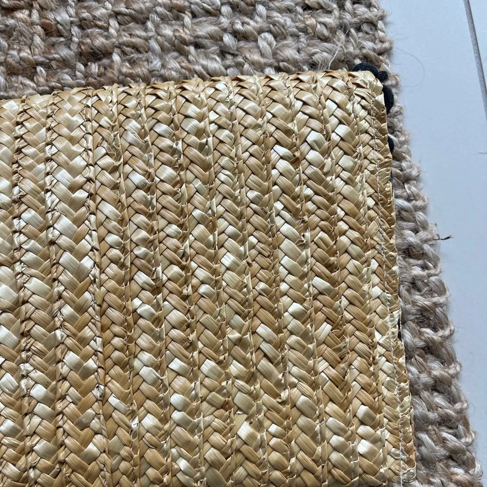 Beach clutch